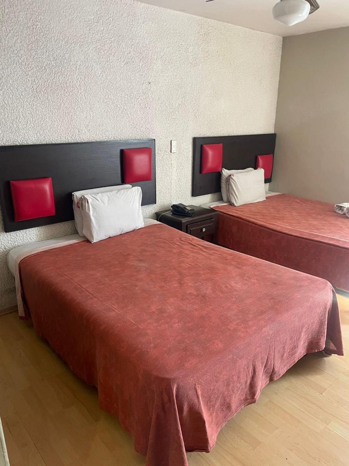 Hotel Colon Express Guadalajara Eksteriør billede